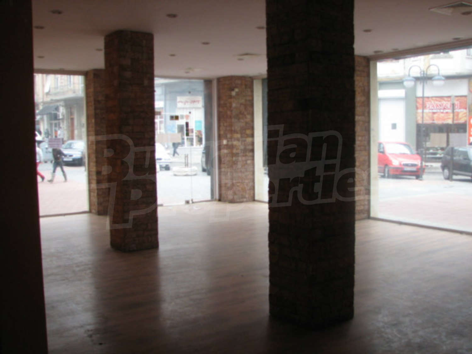 Gallery Picture 12