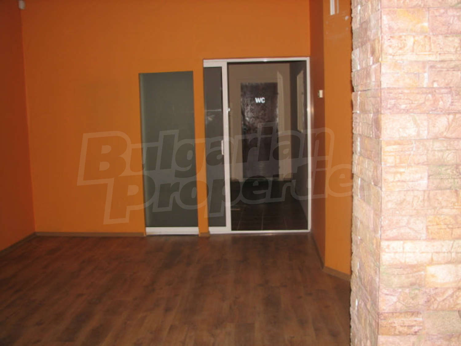 Gallery Picture 13