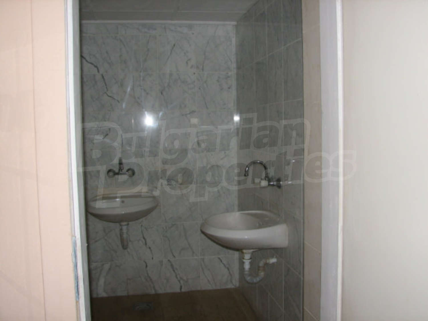 Gallery Picture 17