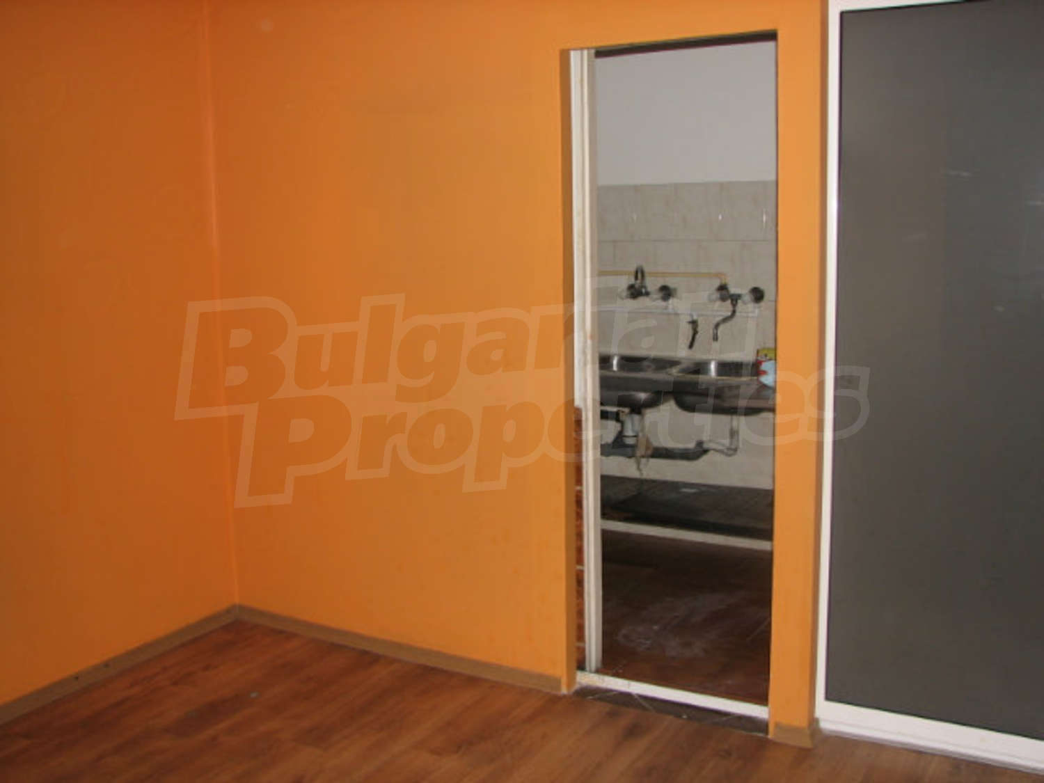 Gallery Picture 21