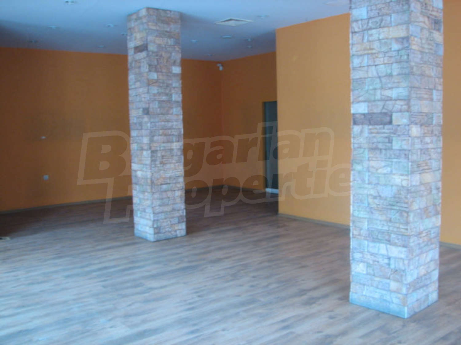 Gallery Picture 4