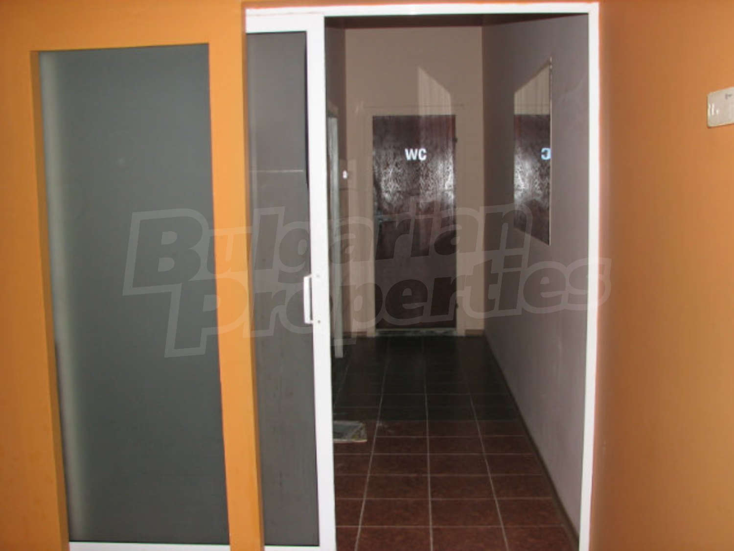 Gallery Picture 9