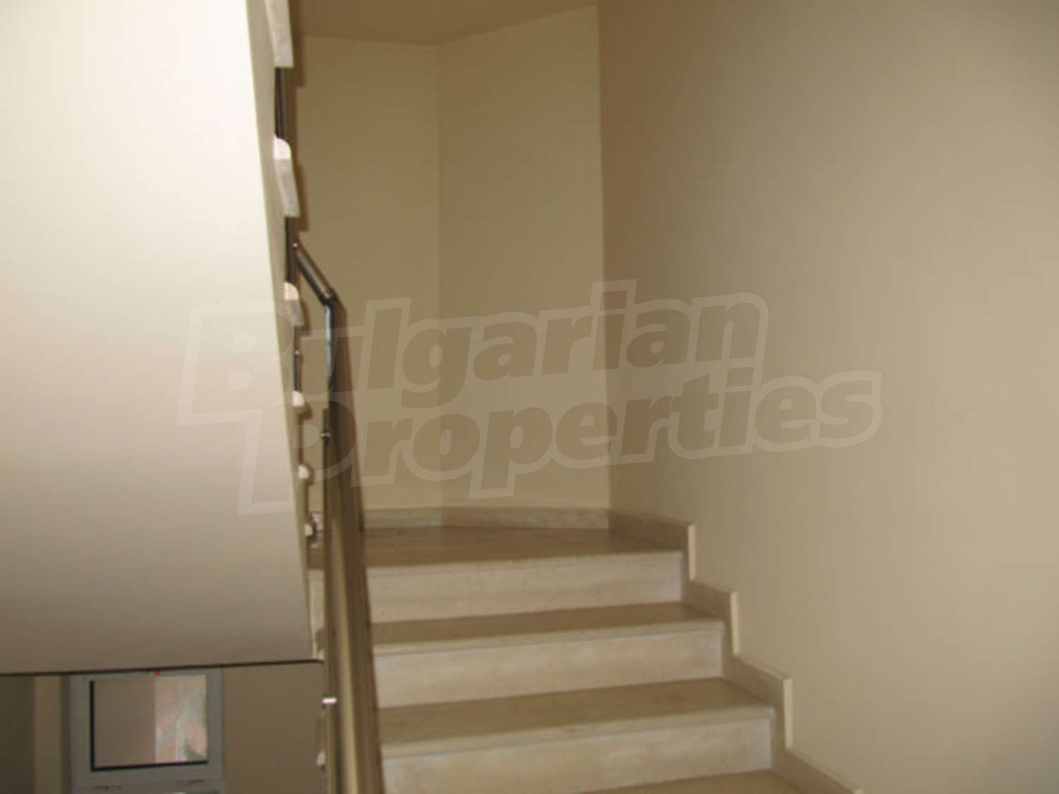 Gallery Picture 23