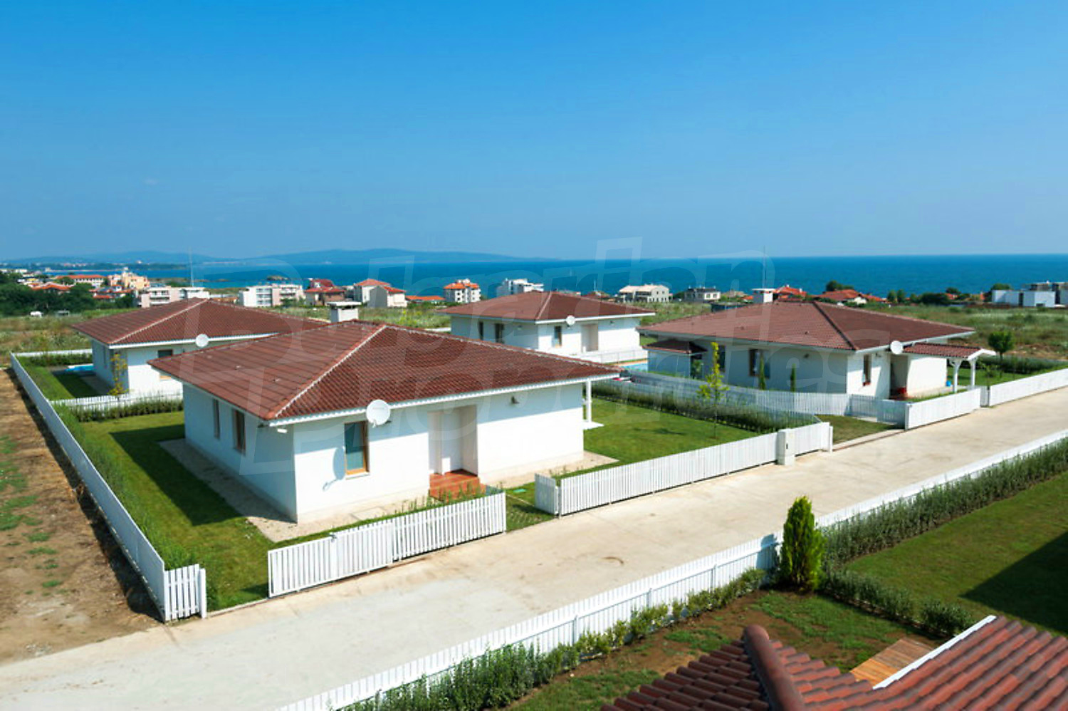 Vilarte Homes in Bulgaria luxury family holiday villas 250m