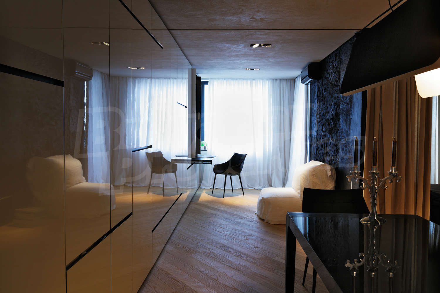 Gallery Picture 14