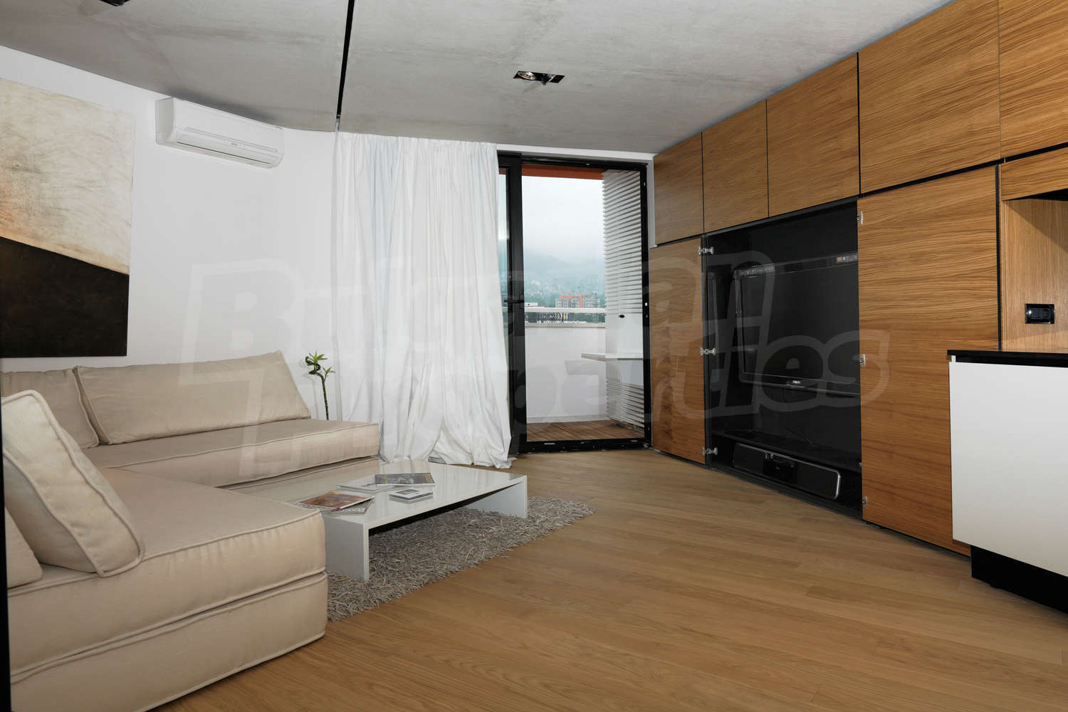 Gallery Picture 6