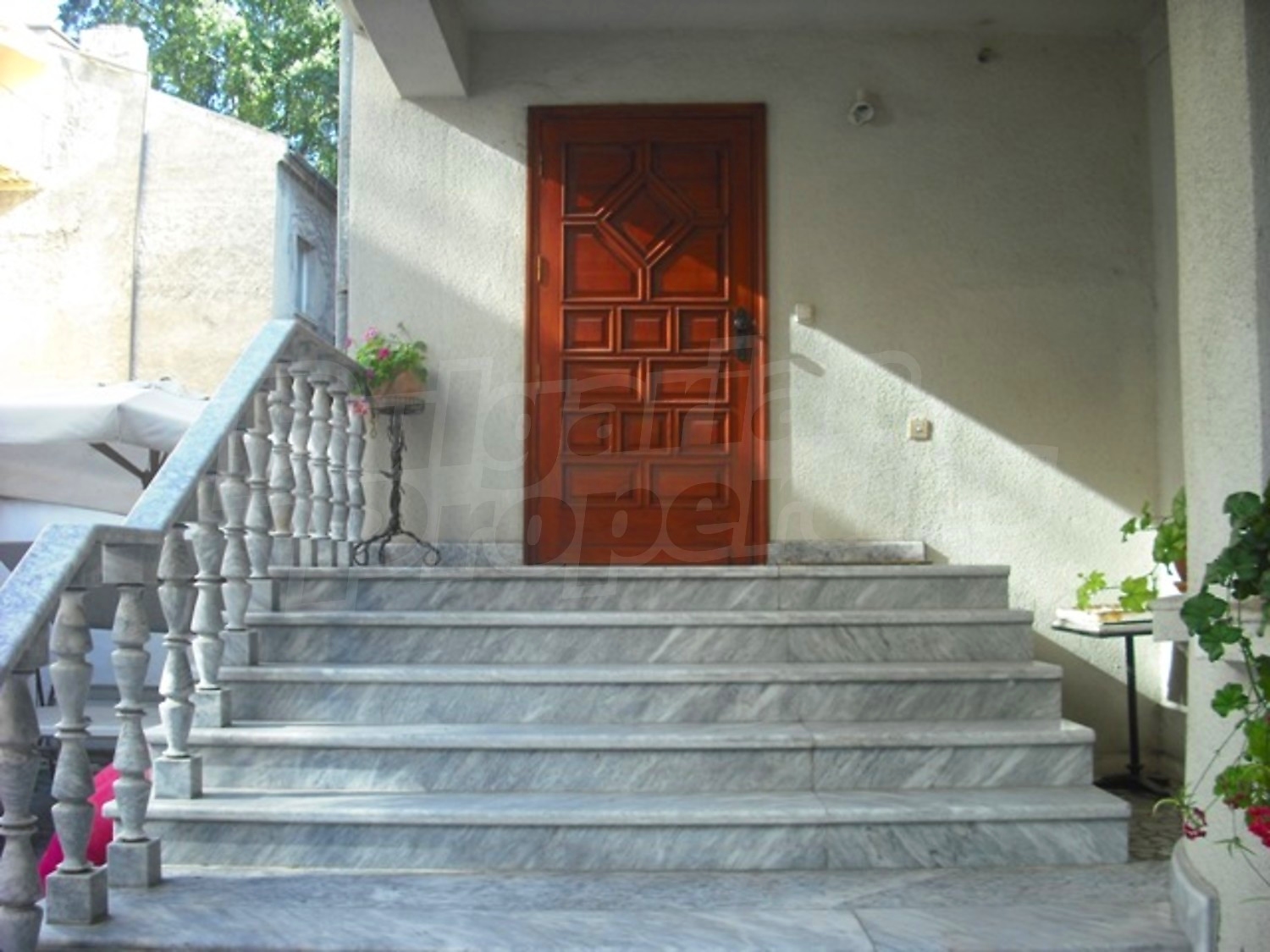 Gallery Picture 28