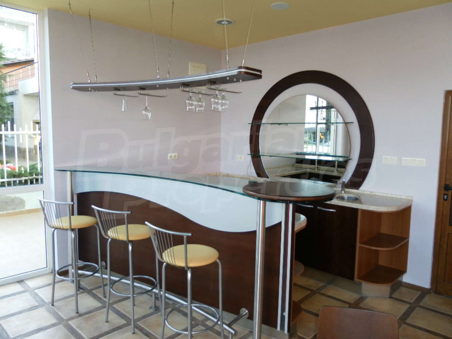 Gallery Picture 7