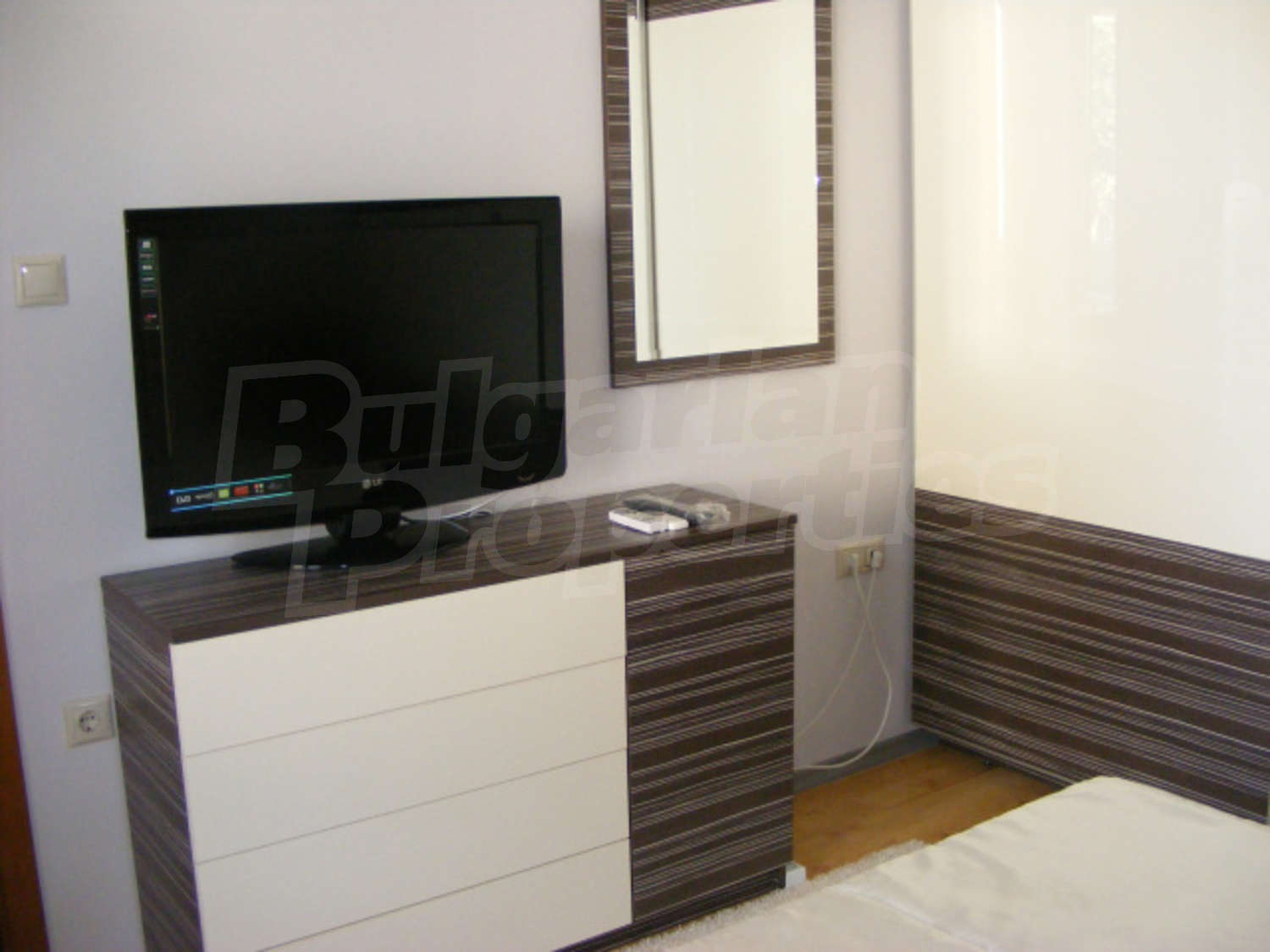 Gallery Picture 17