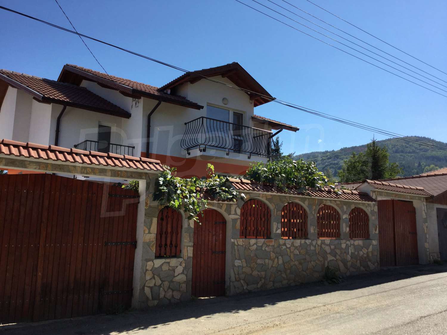 House for sale in Raduil, Borovets, Bulgaria. Two storey house near Borovets ski resort.