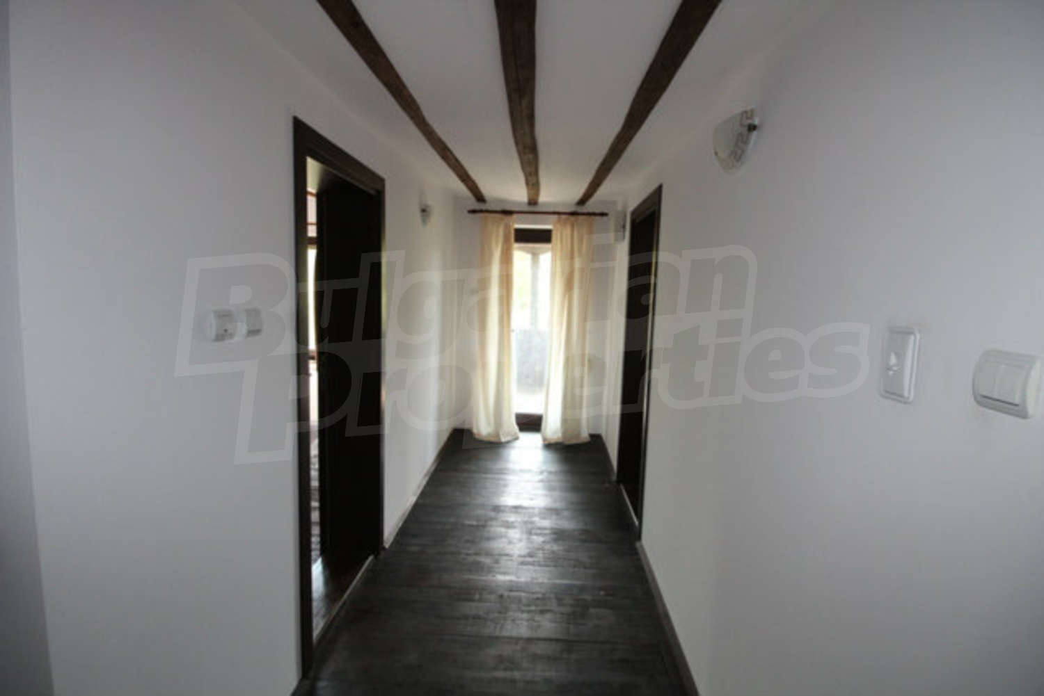 Gallery Picture 23