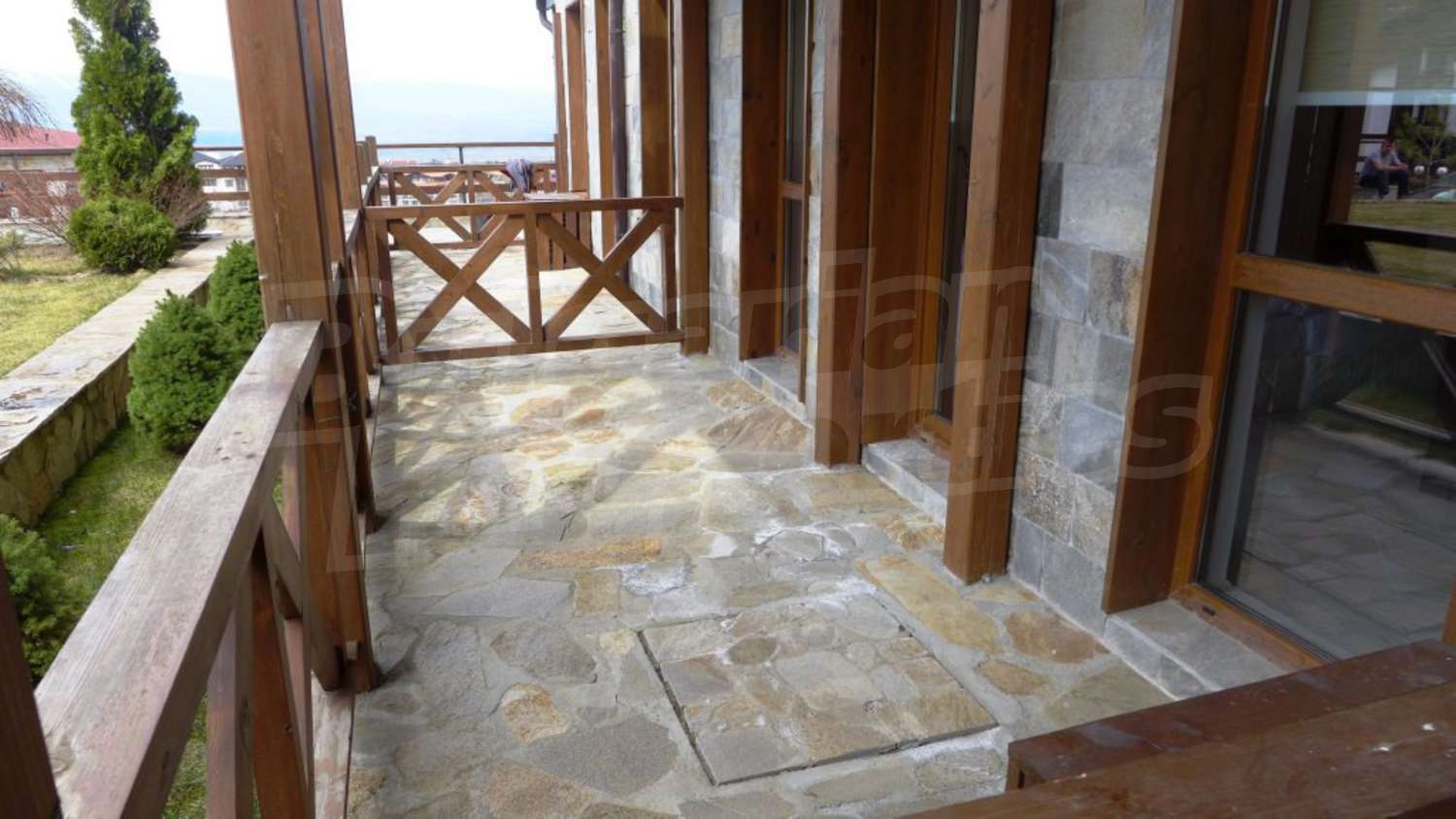 Gallery Picture 13