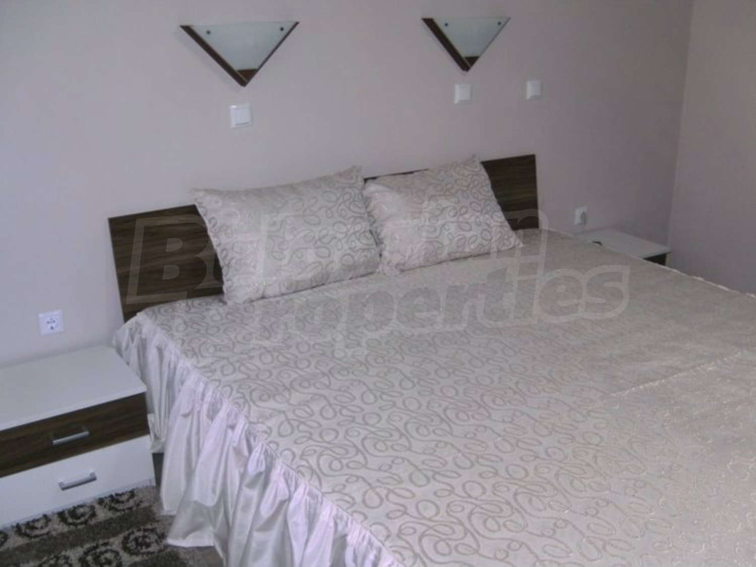 Gallery Picture 11