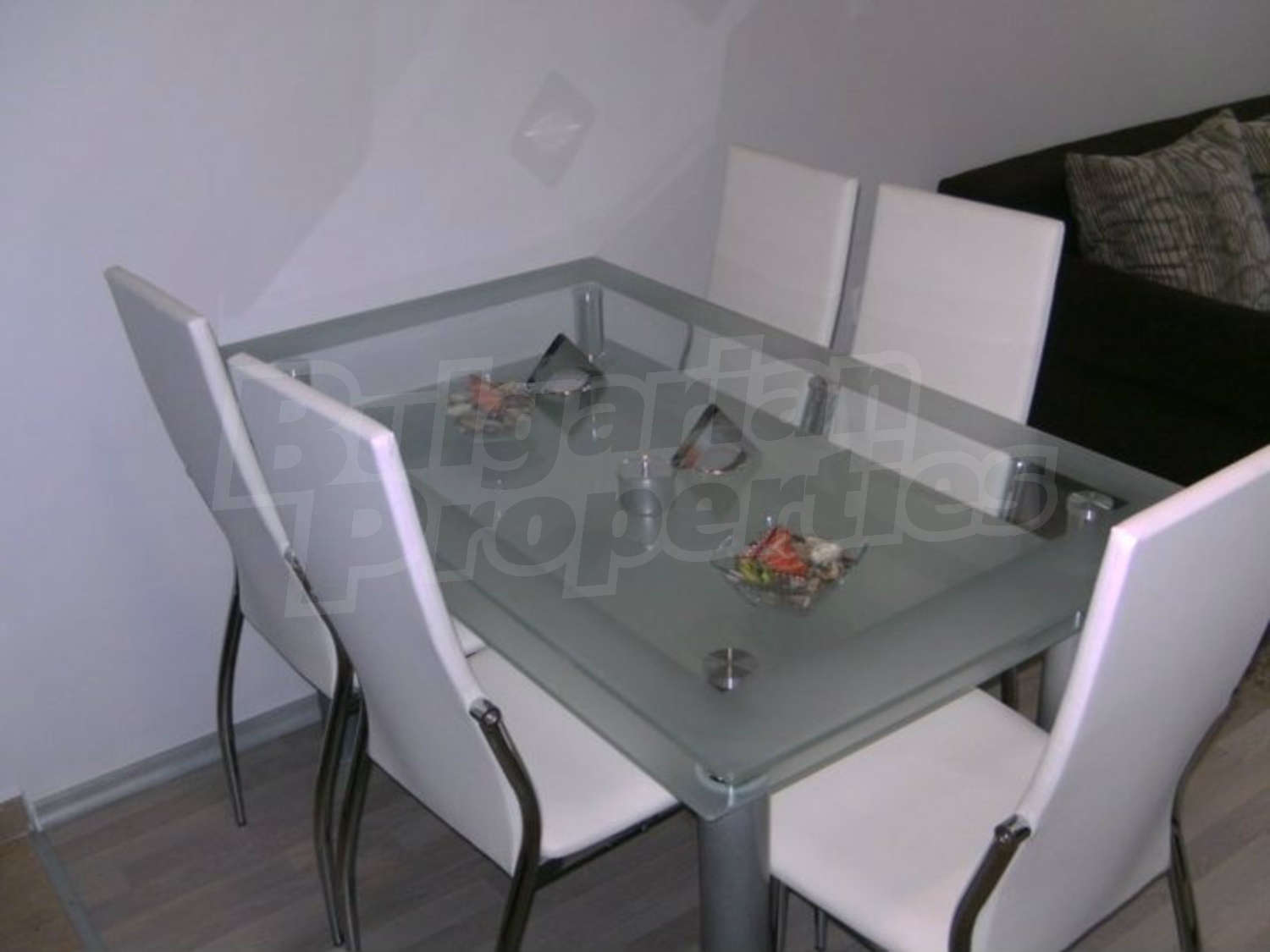 Gallery Picture 7
