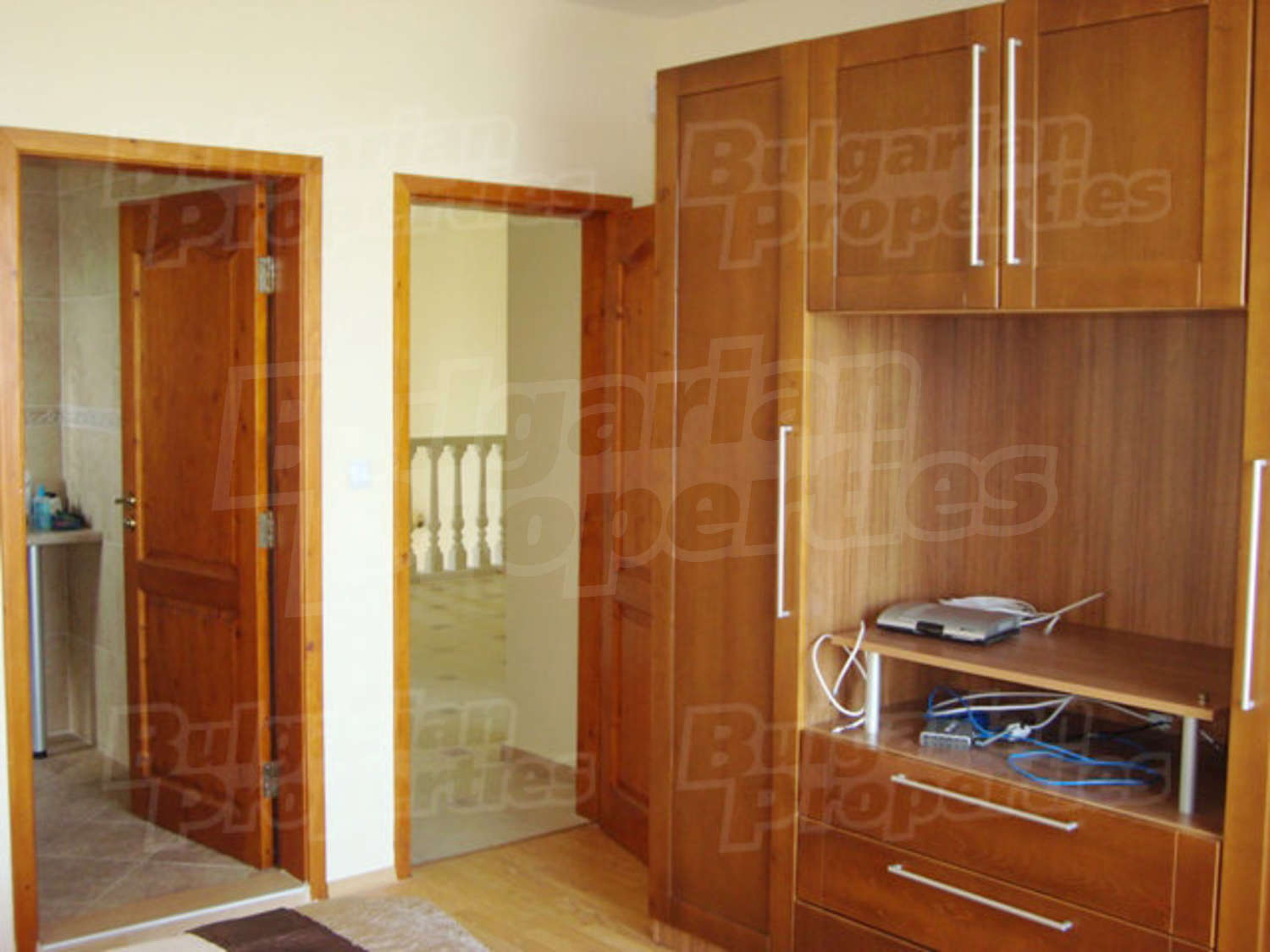 Gallery Picture 16