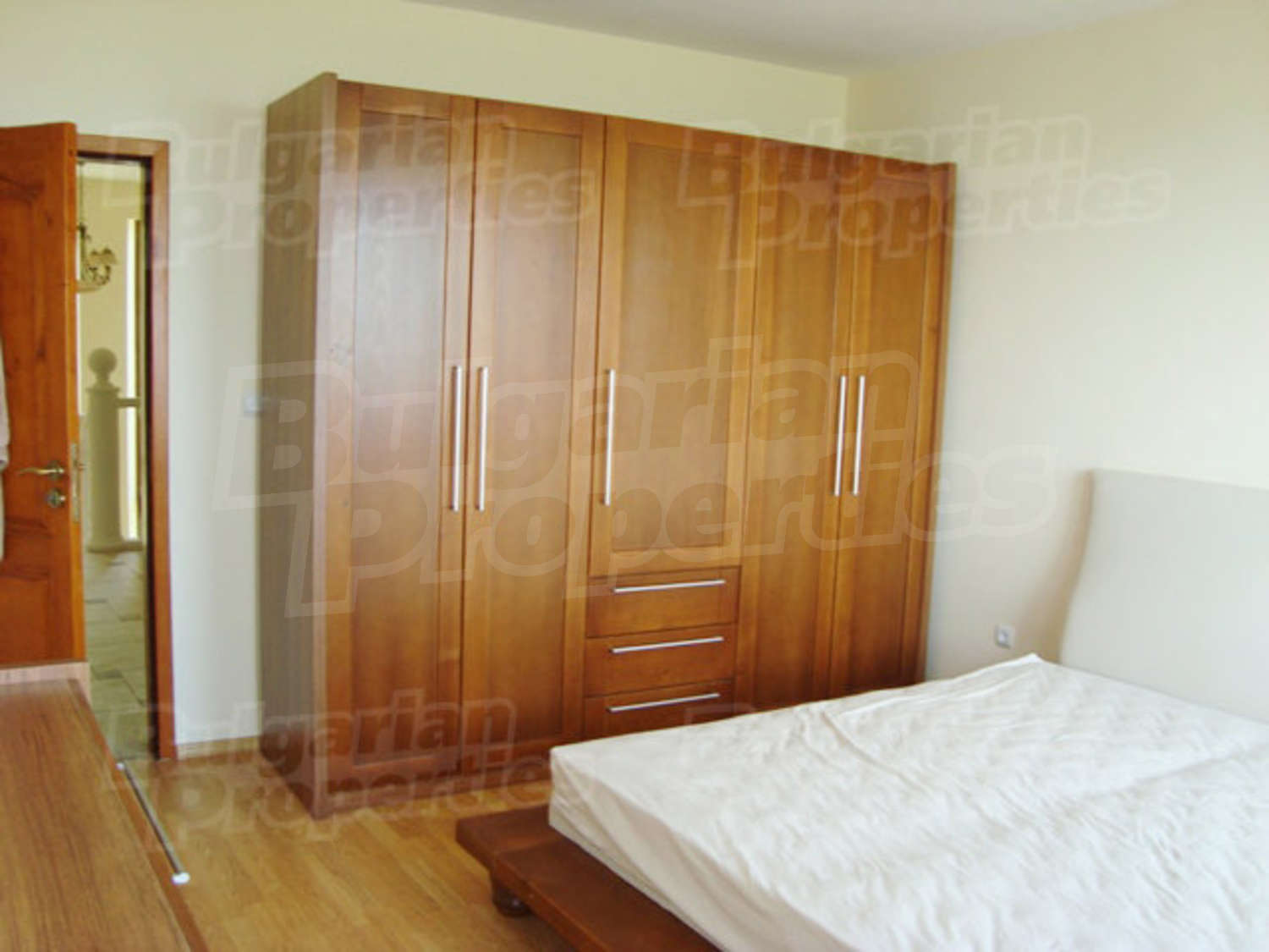 Gallery Picture 21