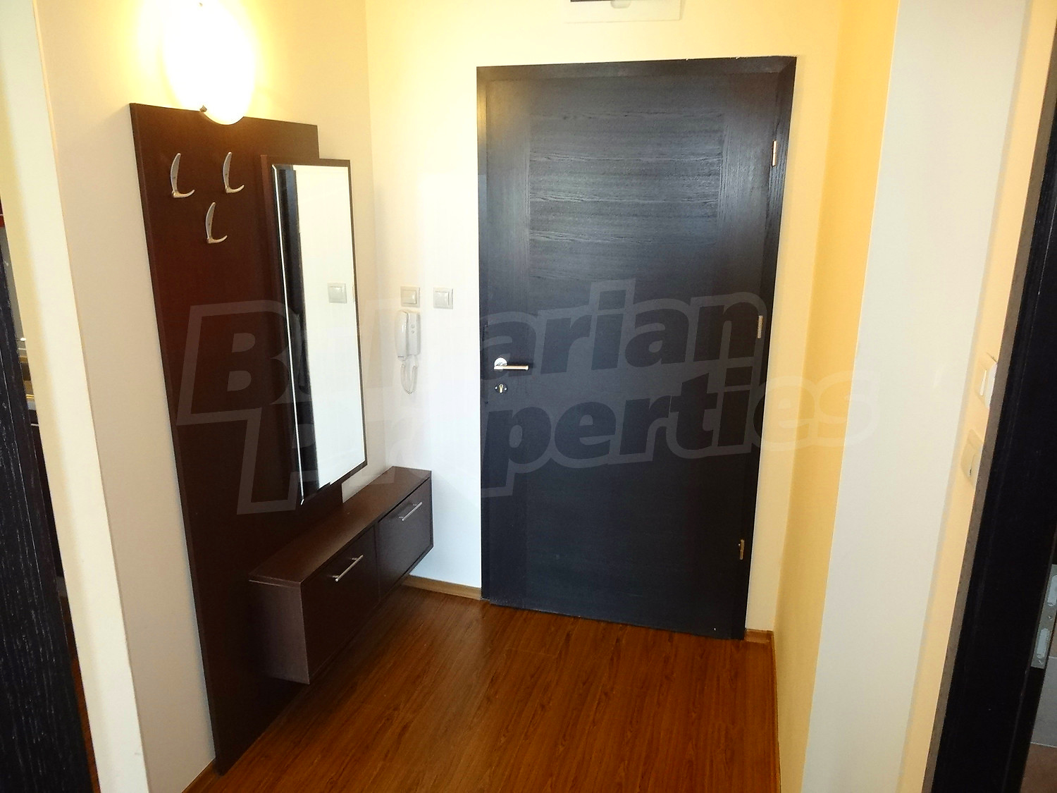 Gallery Picture 28