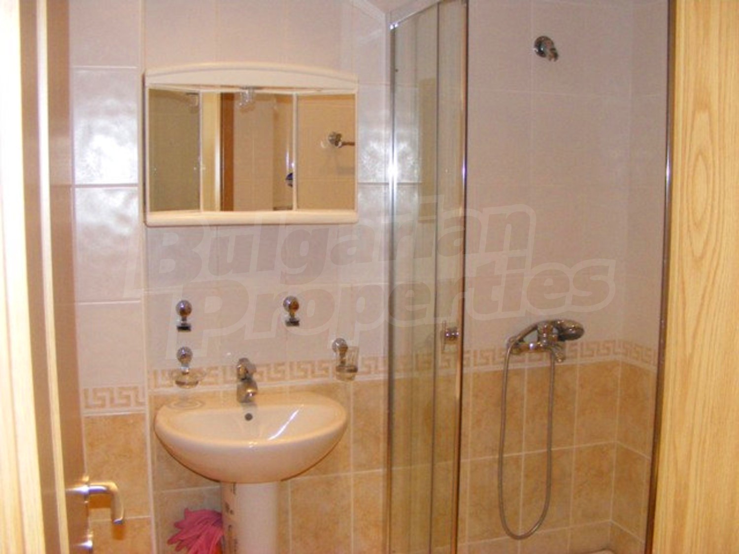 Gallery Picture 9