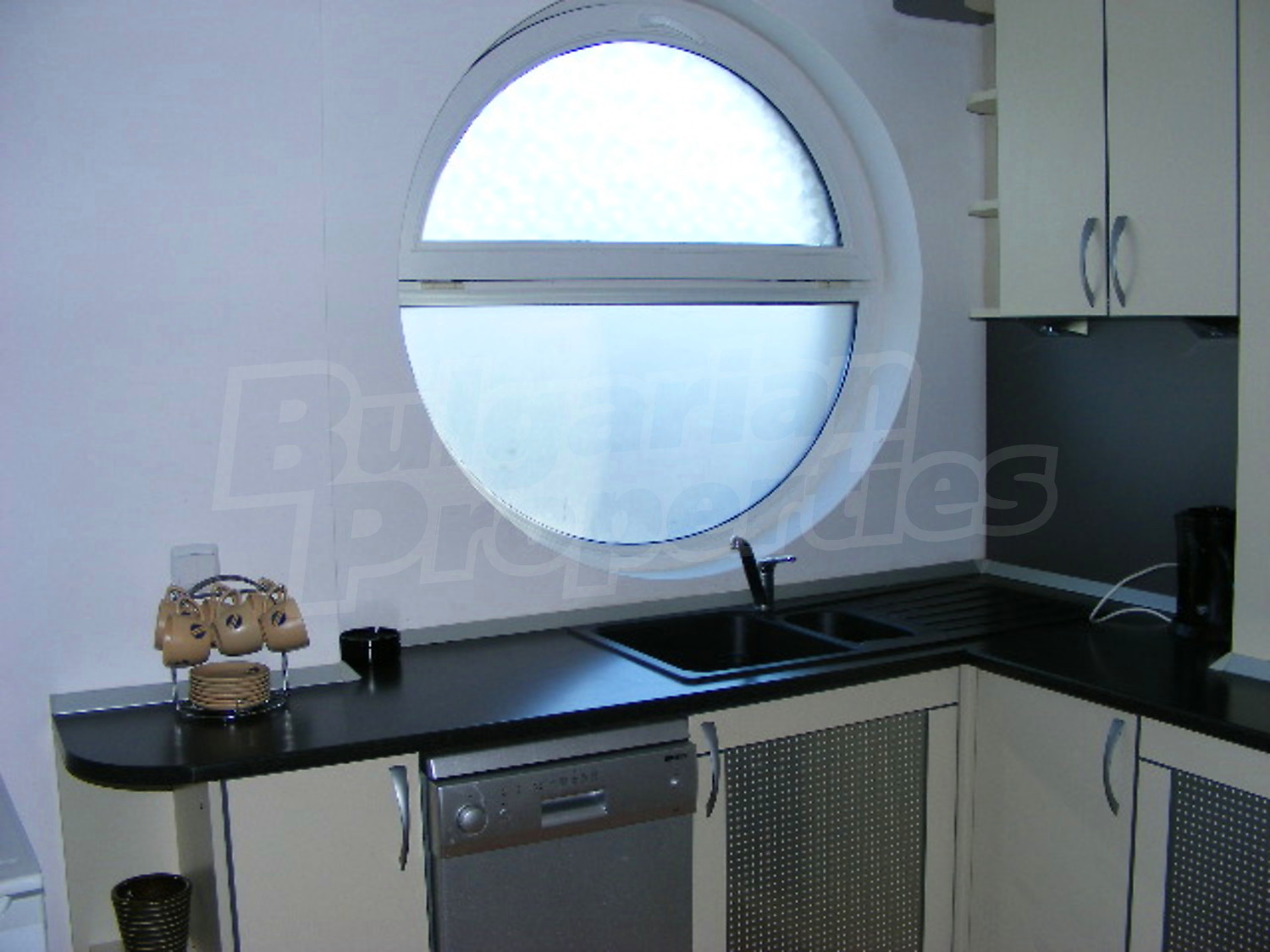 Gallery Picture 6