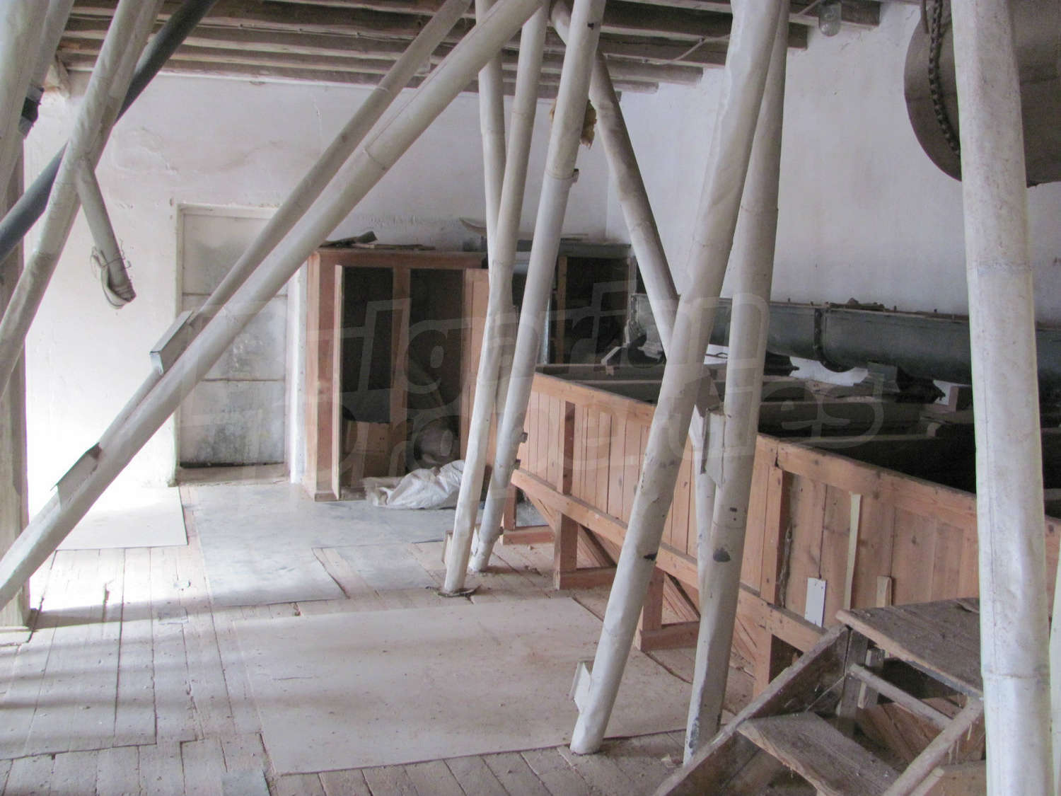 Gallery Picture 10