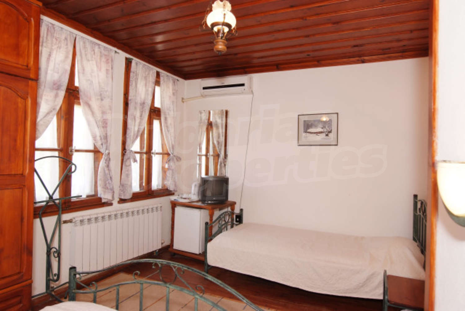 Gallery Picture 17