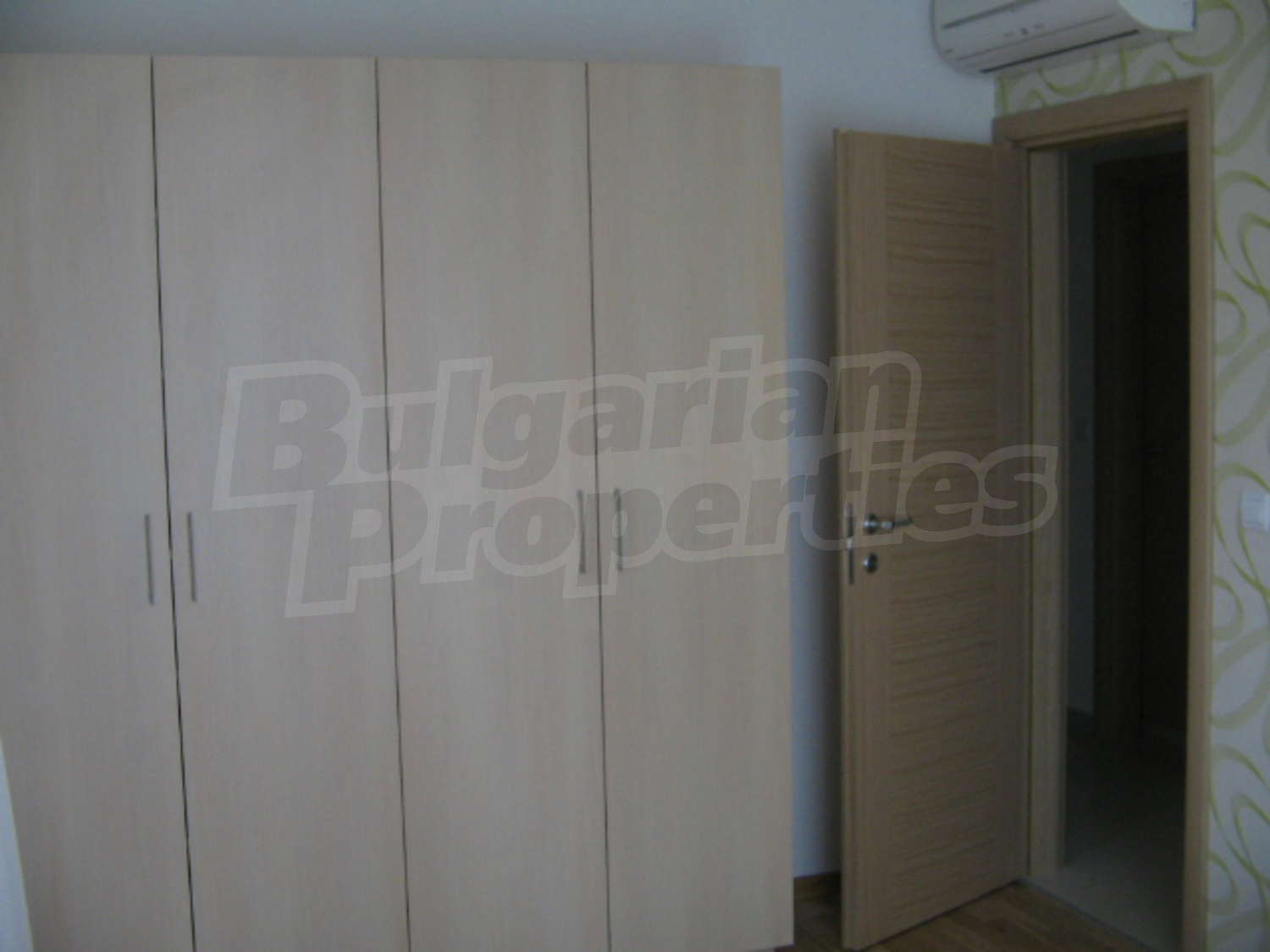 Gallery Picture 9