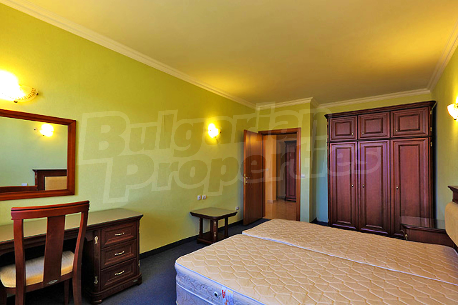 Gallery Picture 12