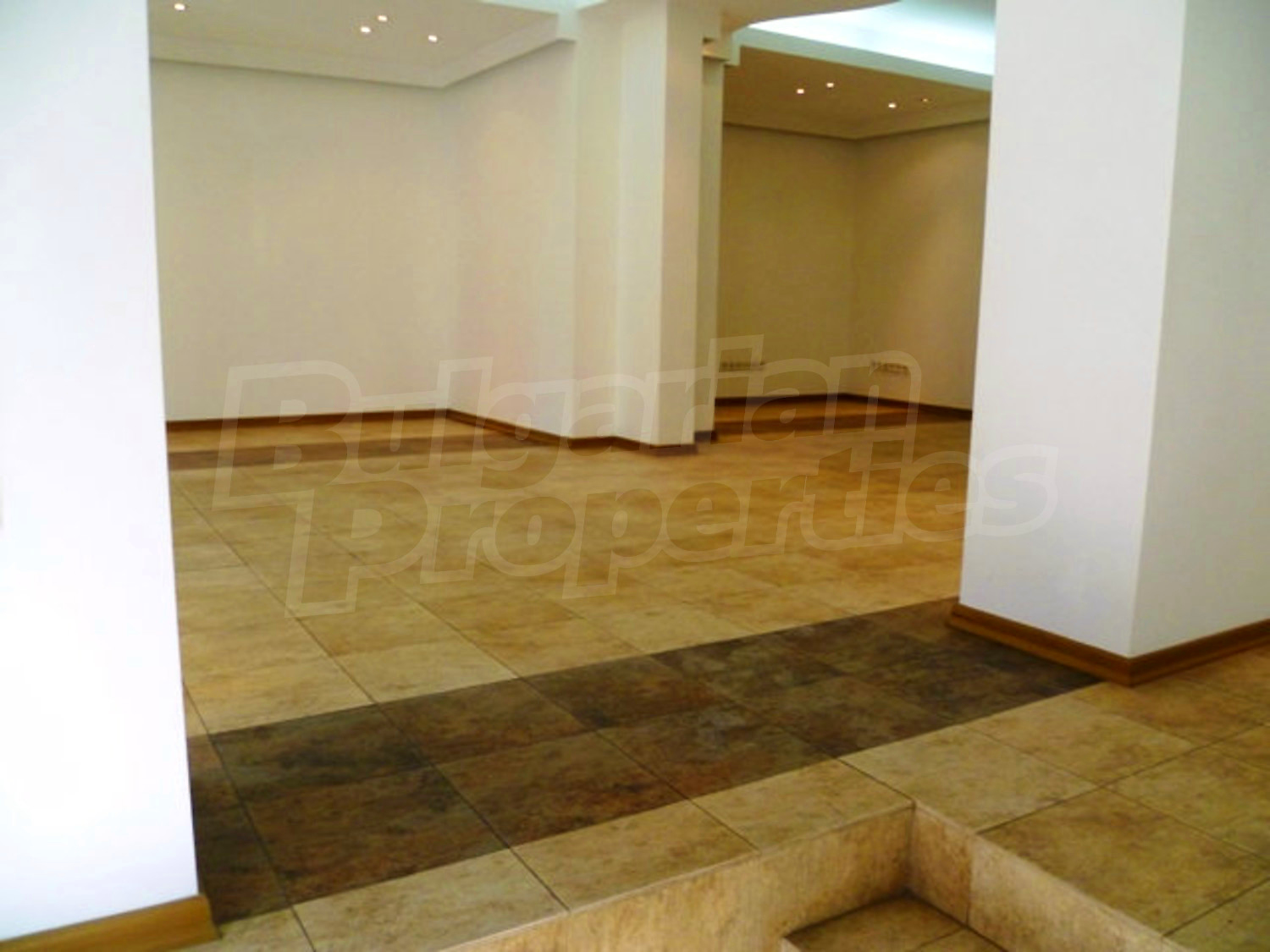 Gallery Picture 3