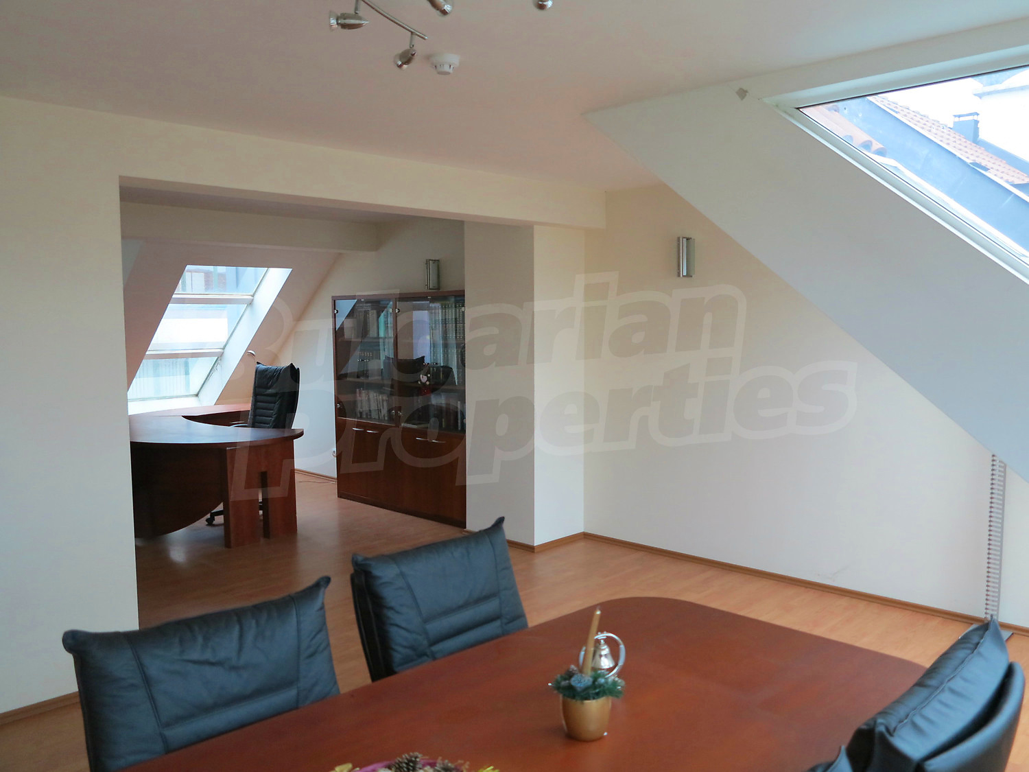 Gallery Picture 2