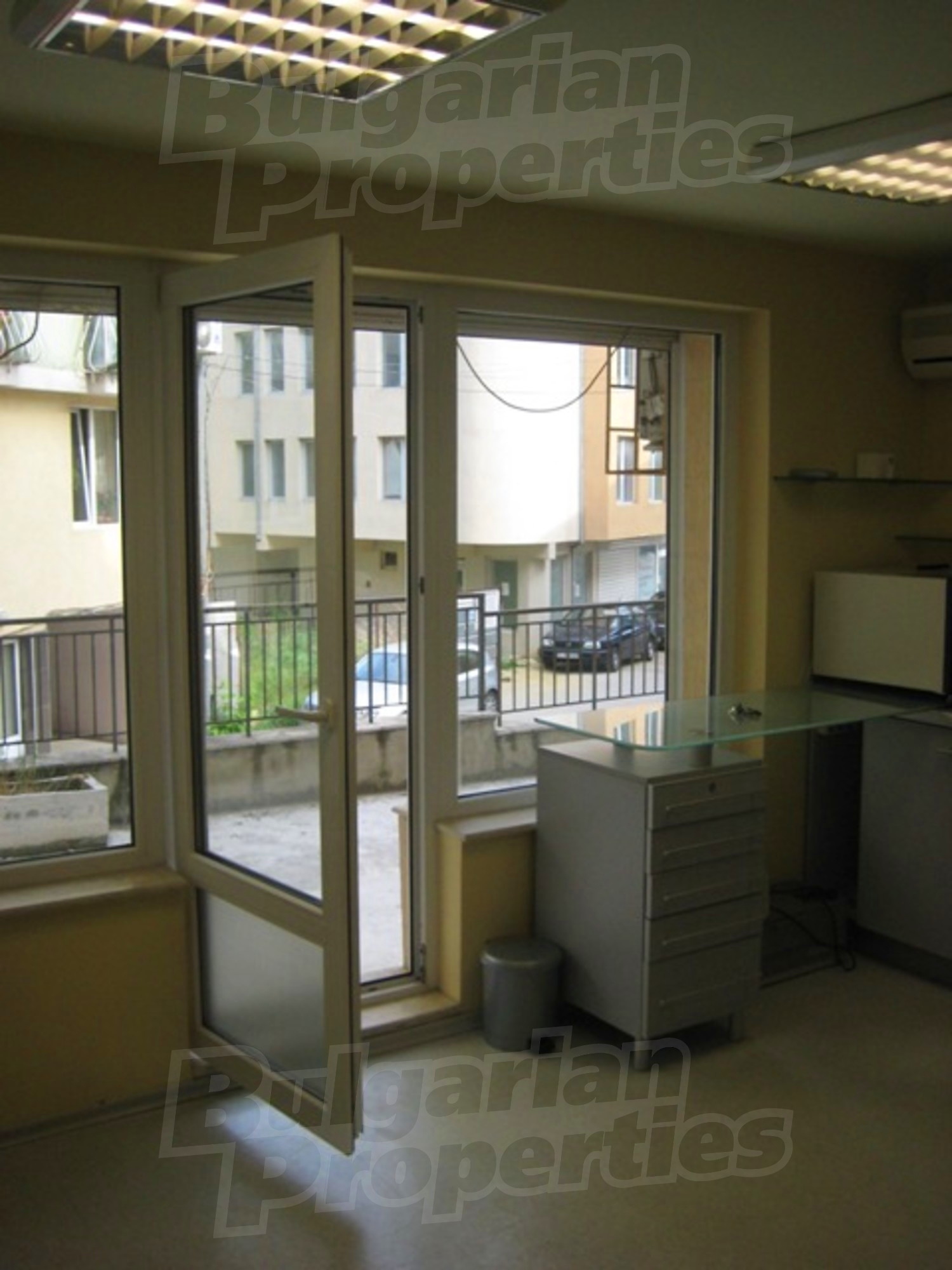 Gallery Picture 10