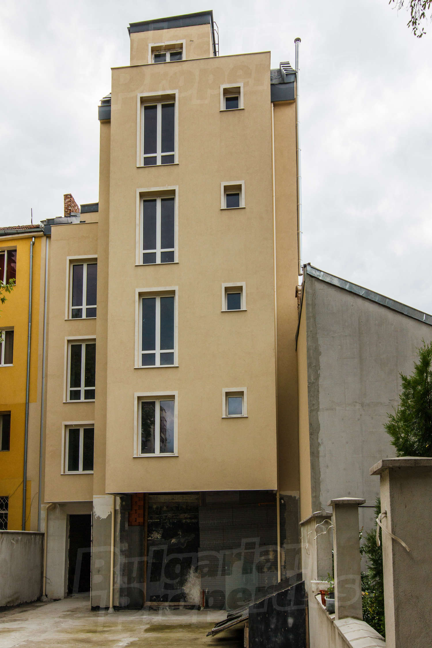 Gallery Picture 5