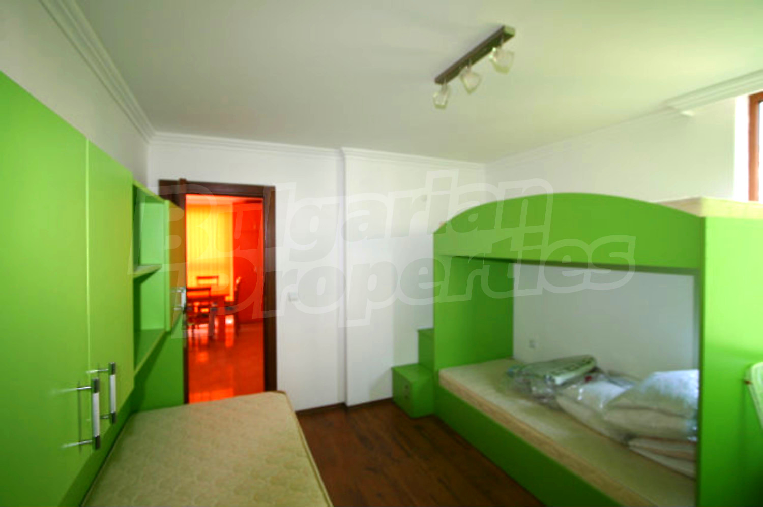 Gallery Picture 16
