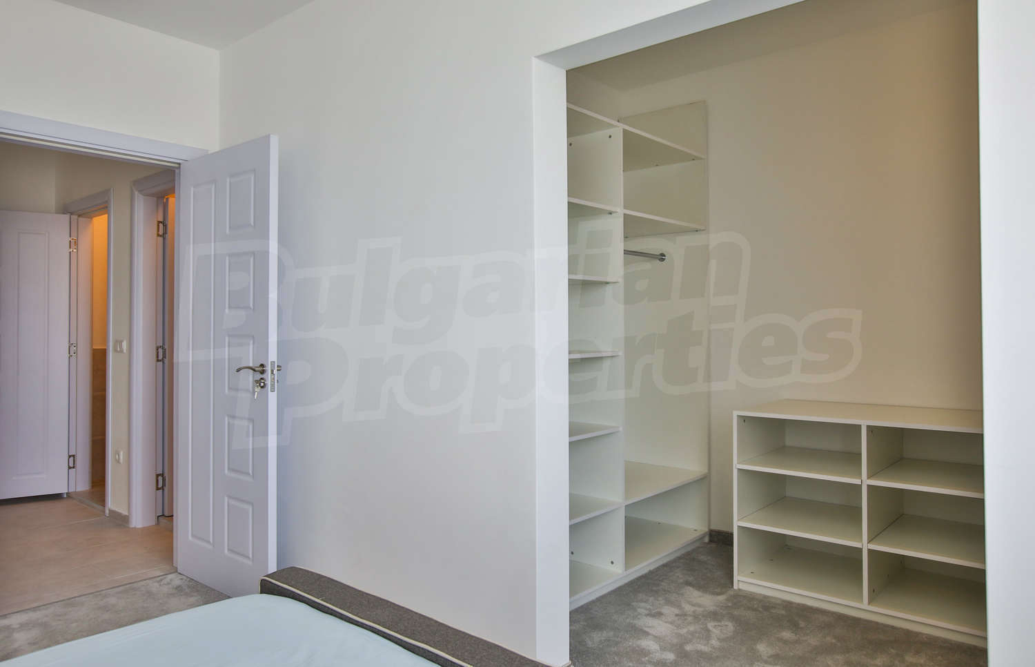 Gallery Picture 8