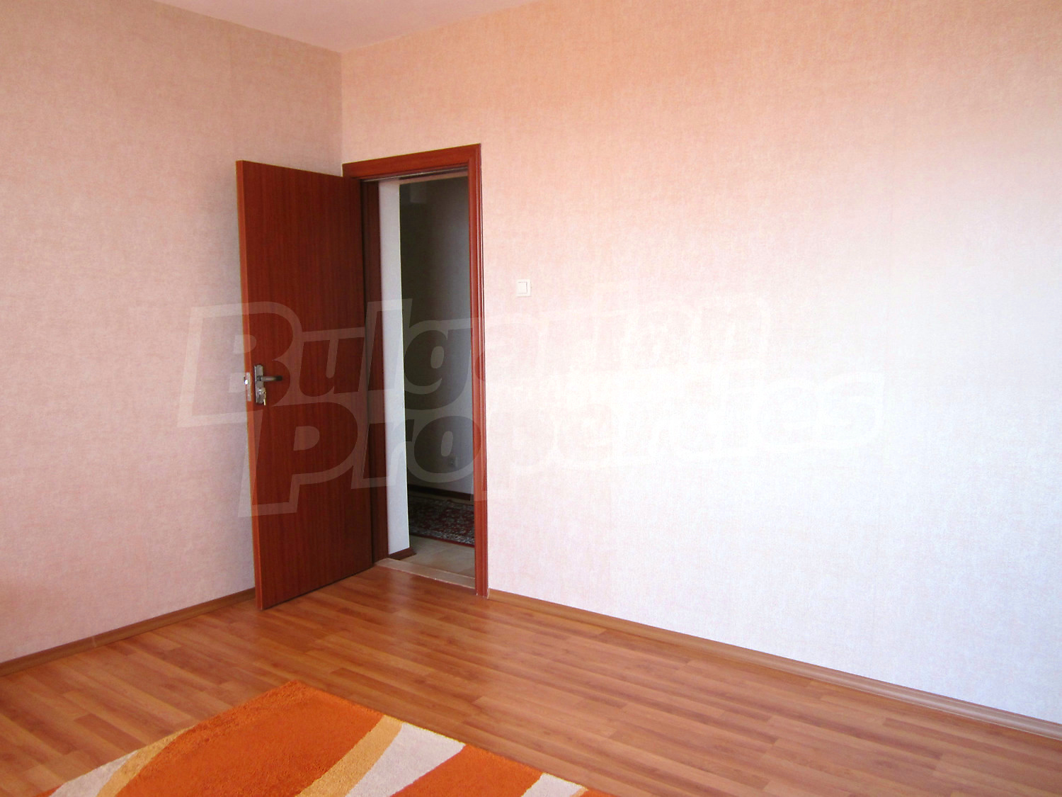 Gallery Picture 6