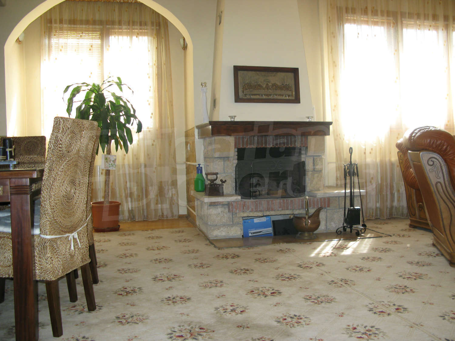 Gallery Picture 6