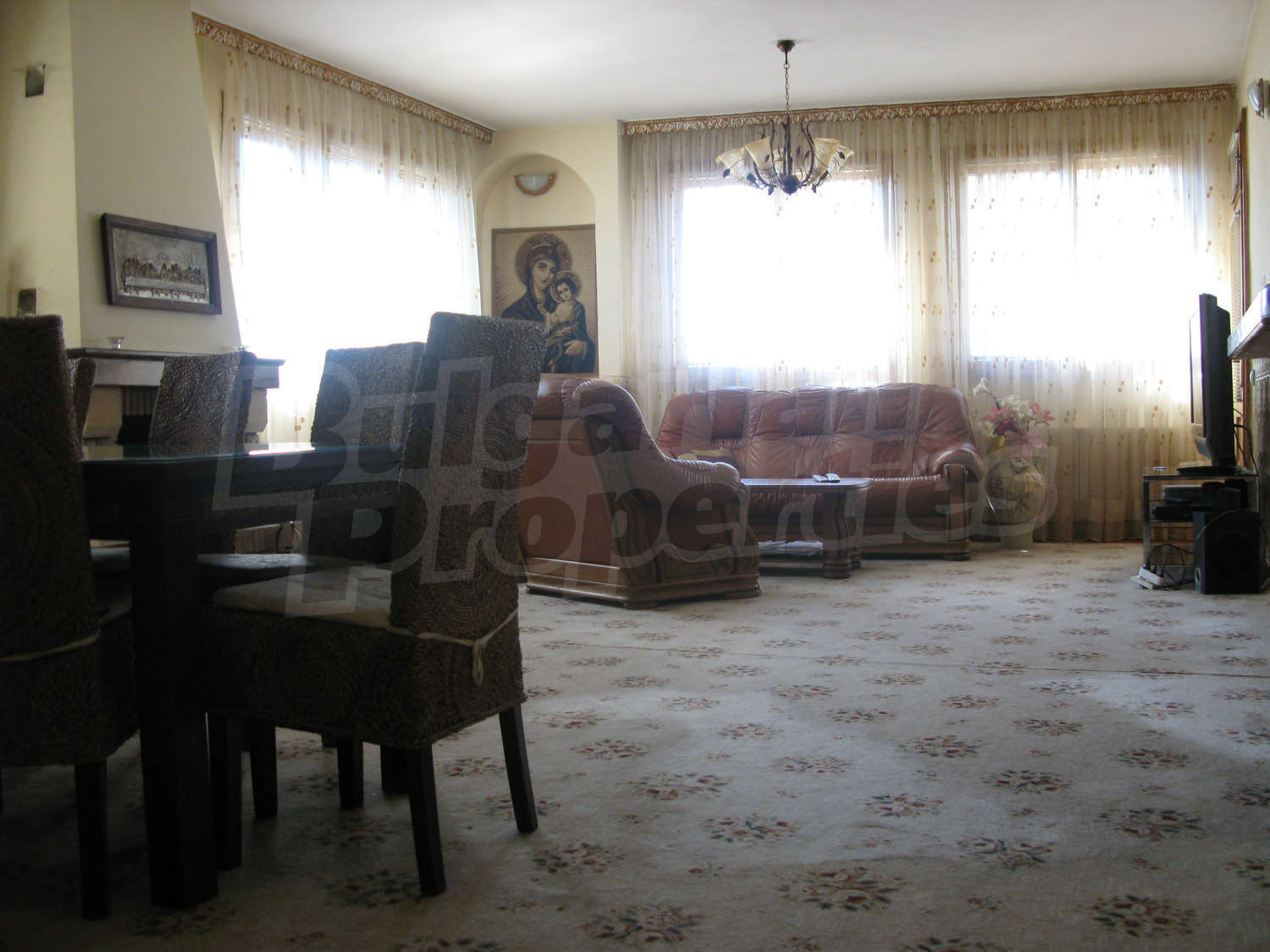 Gallery Picture 8