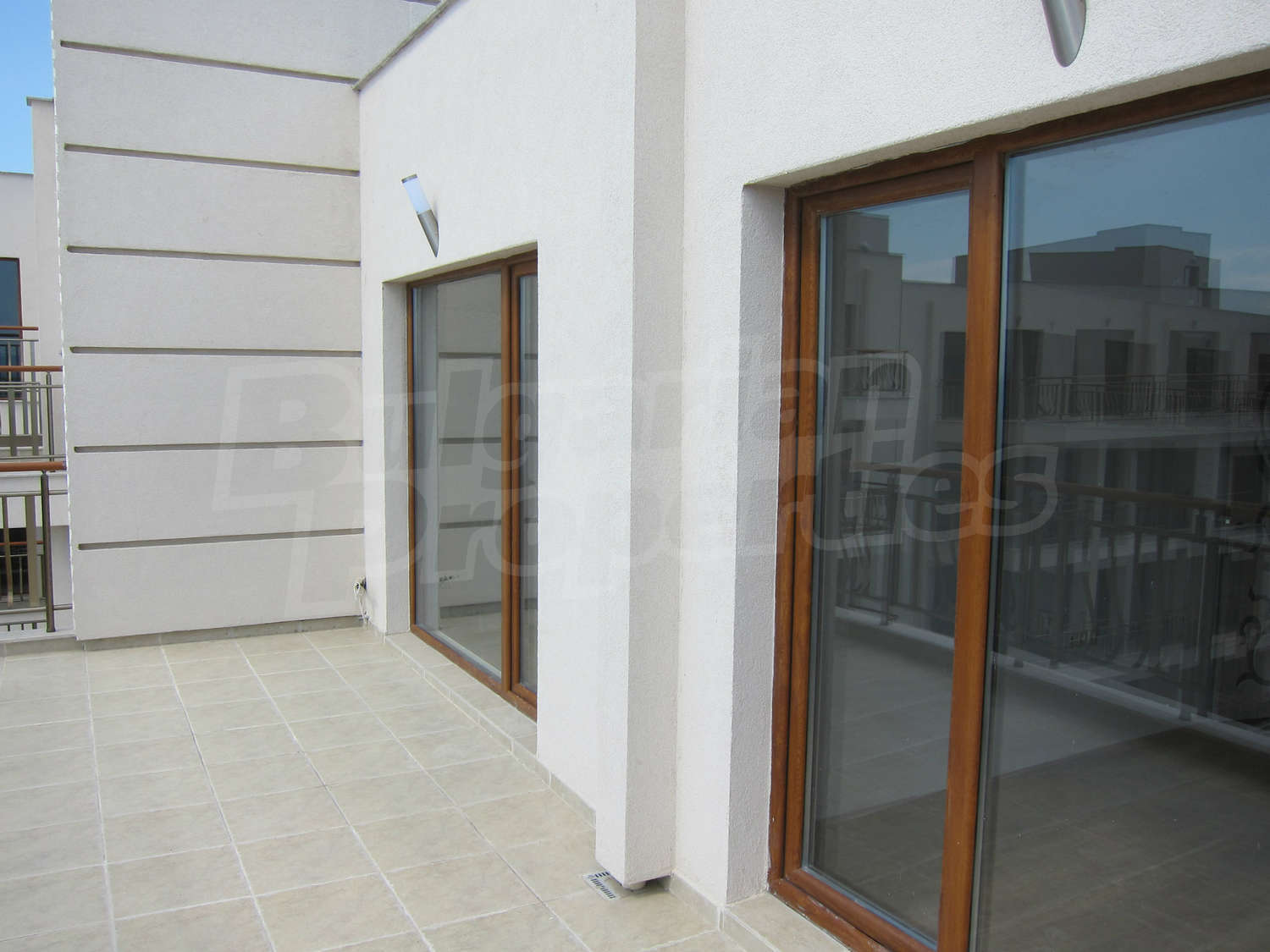 Gallery Picture 15