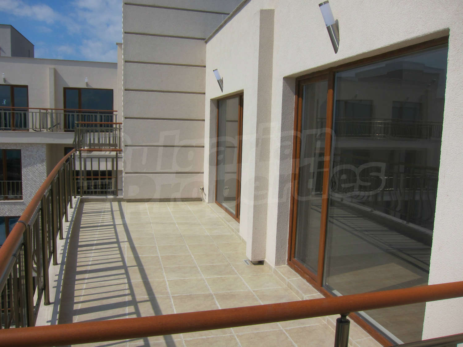 Gallery Picture 17