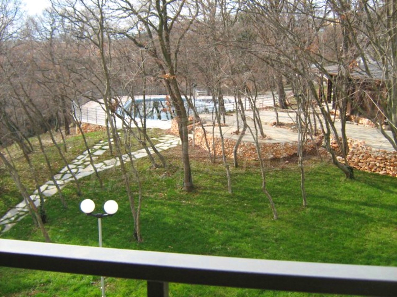 Gallery Picture 16