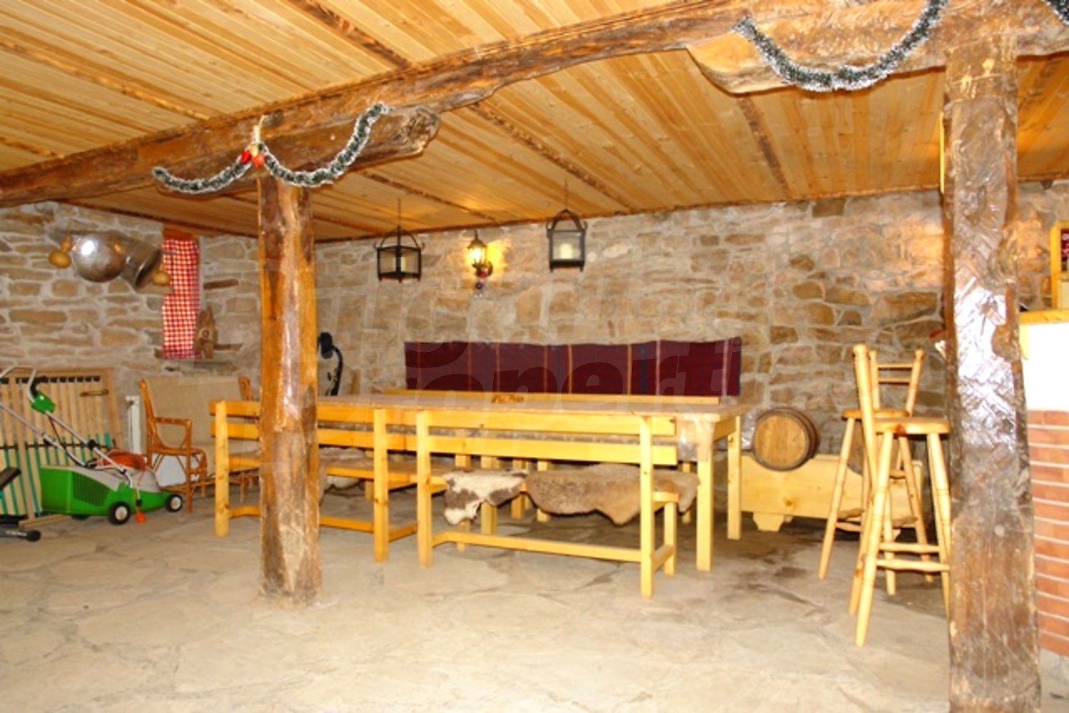 Gallery Picture 13