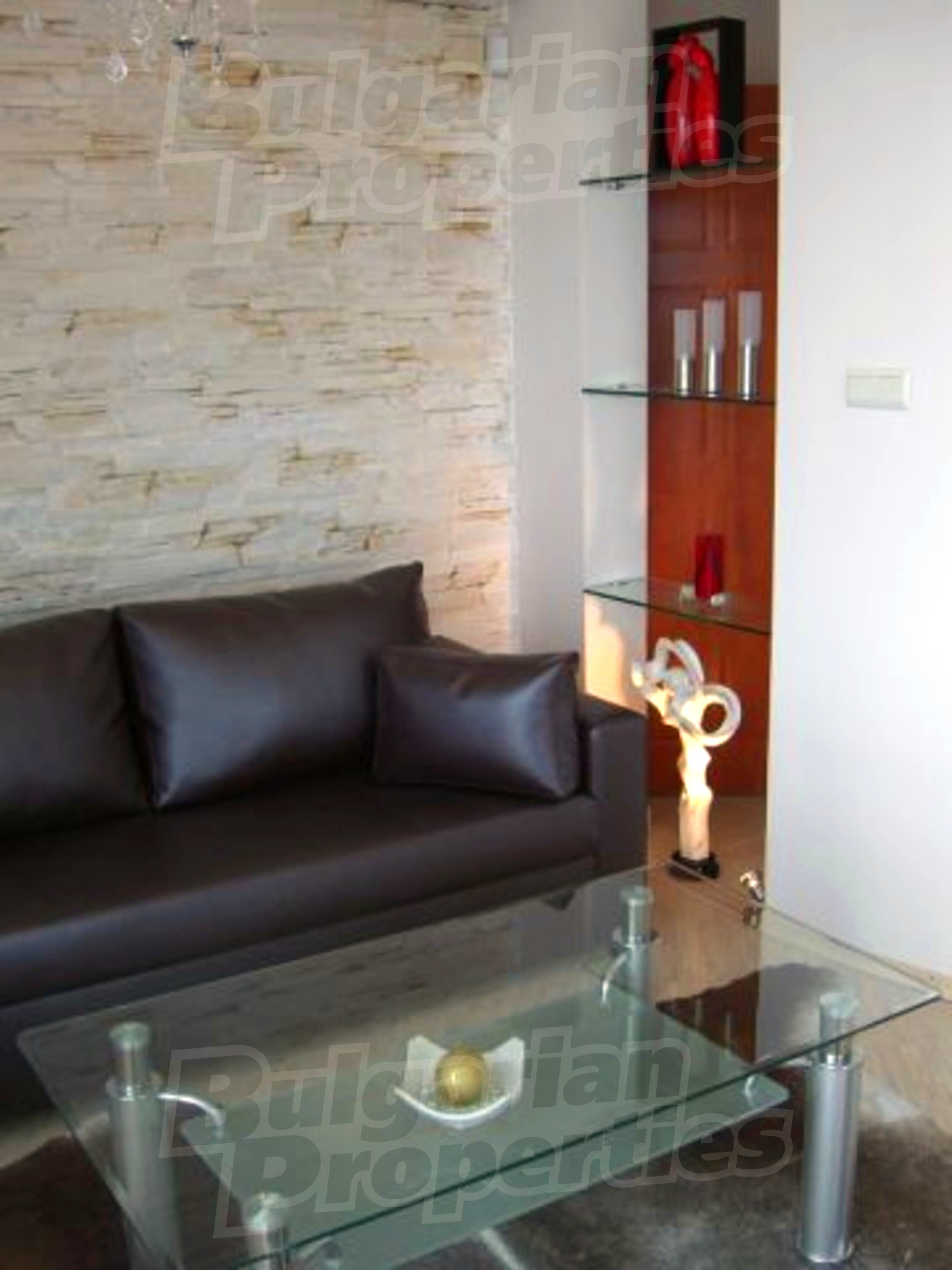 Gallery Picture 3