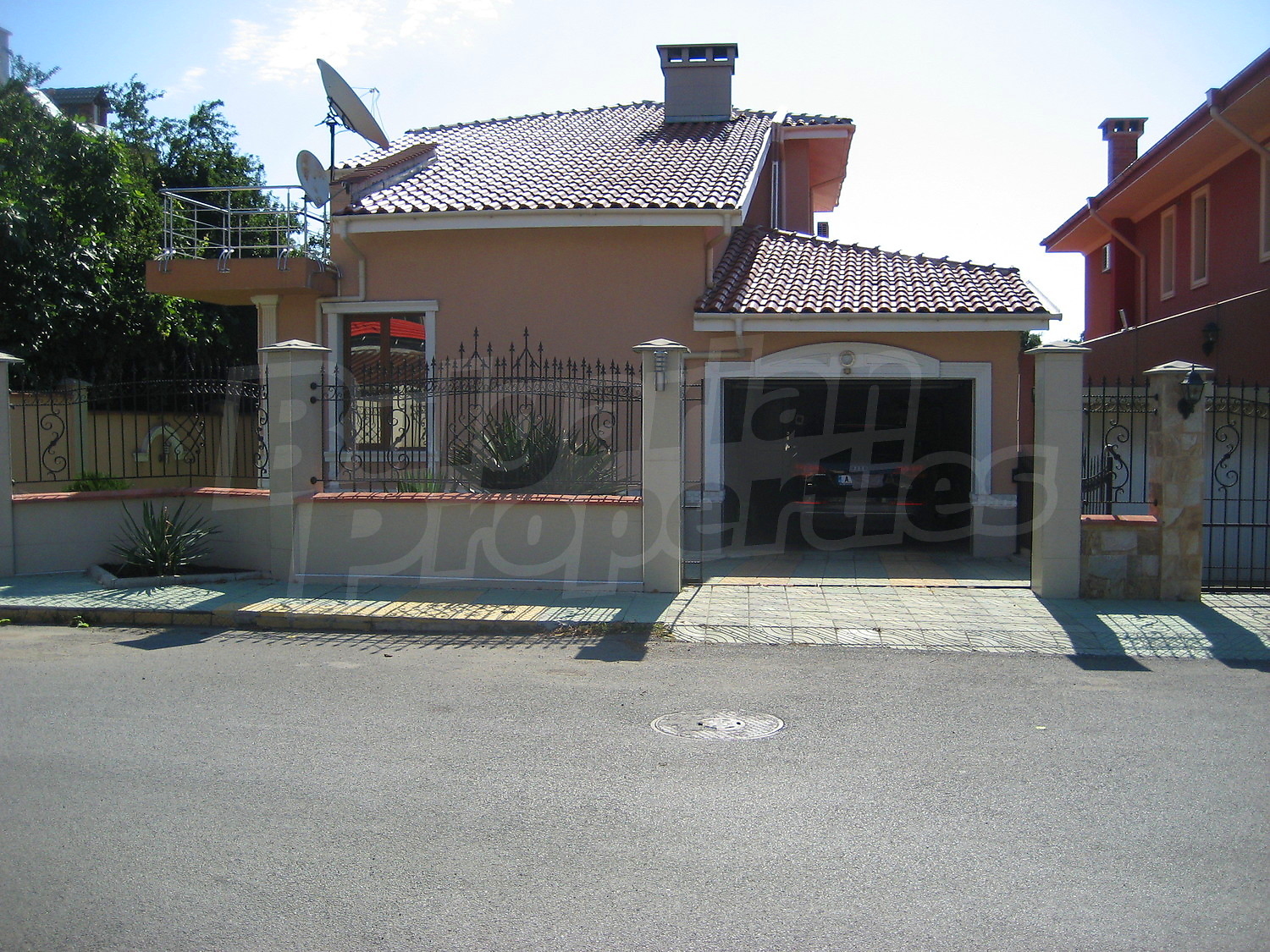 Gallery Picture 10