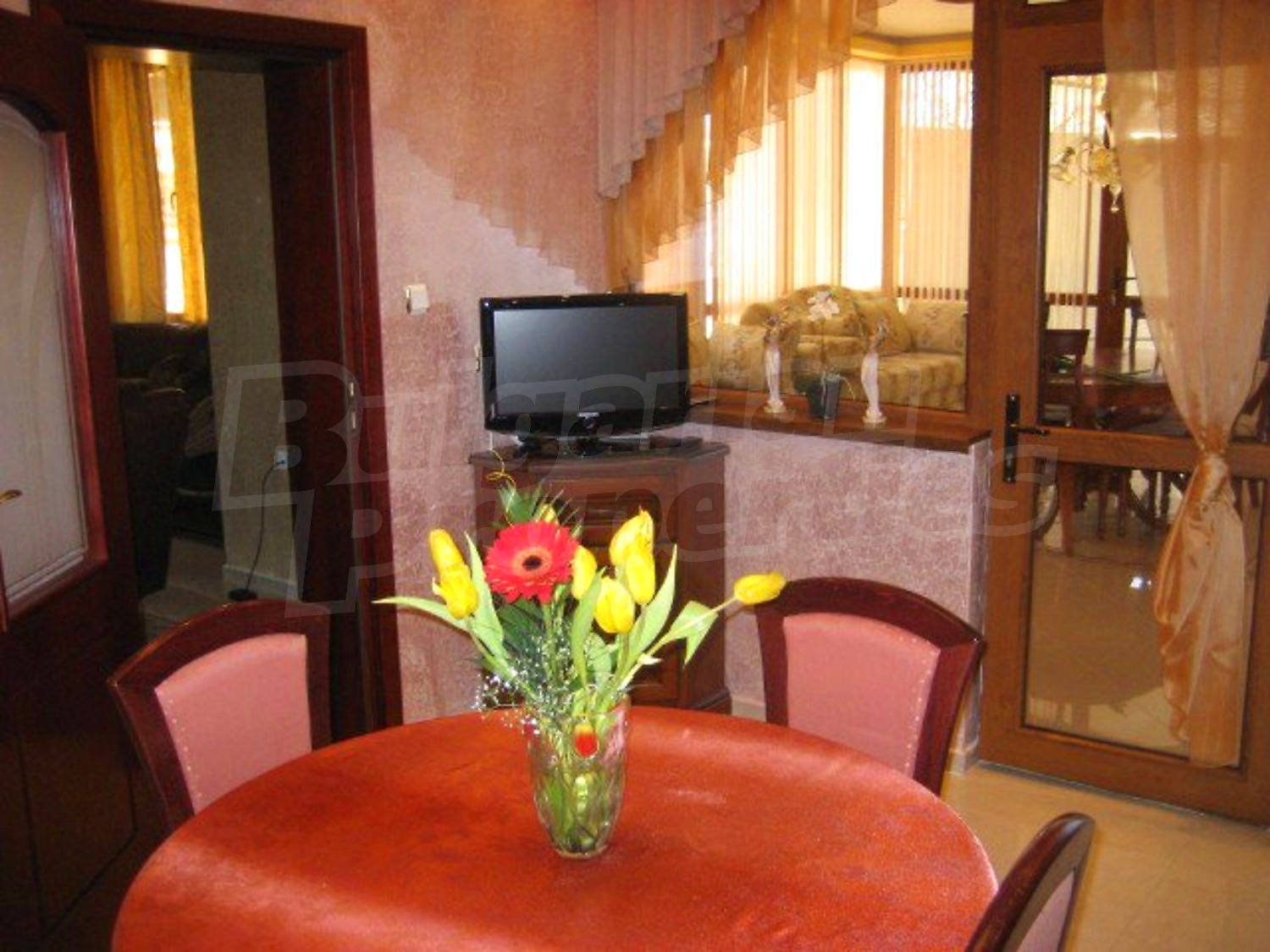 Gallery Picture 13