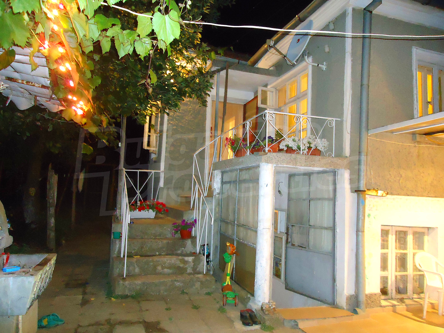 Gallery Picture 8
