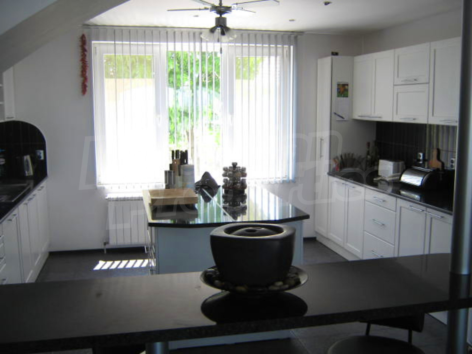Gallery Picture 8