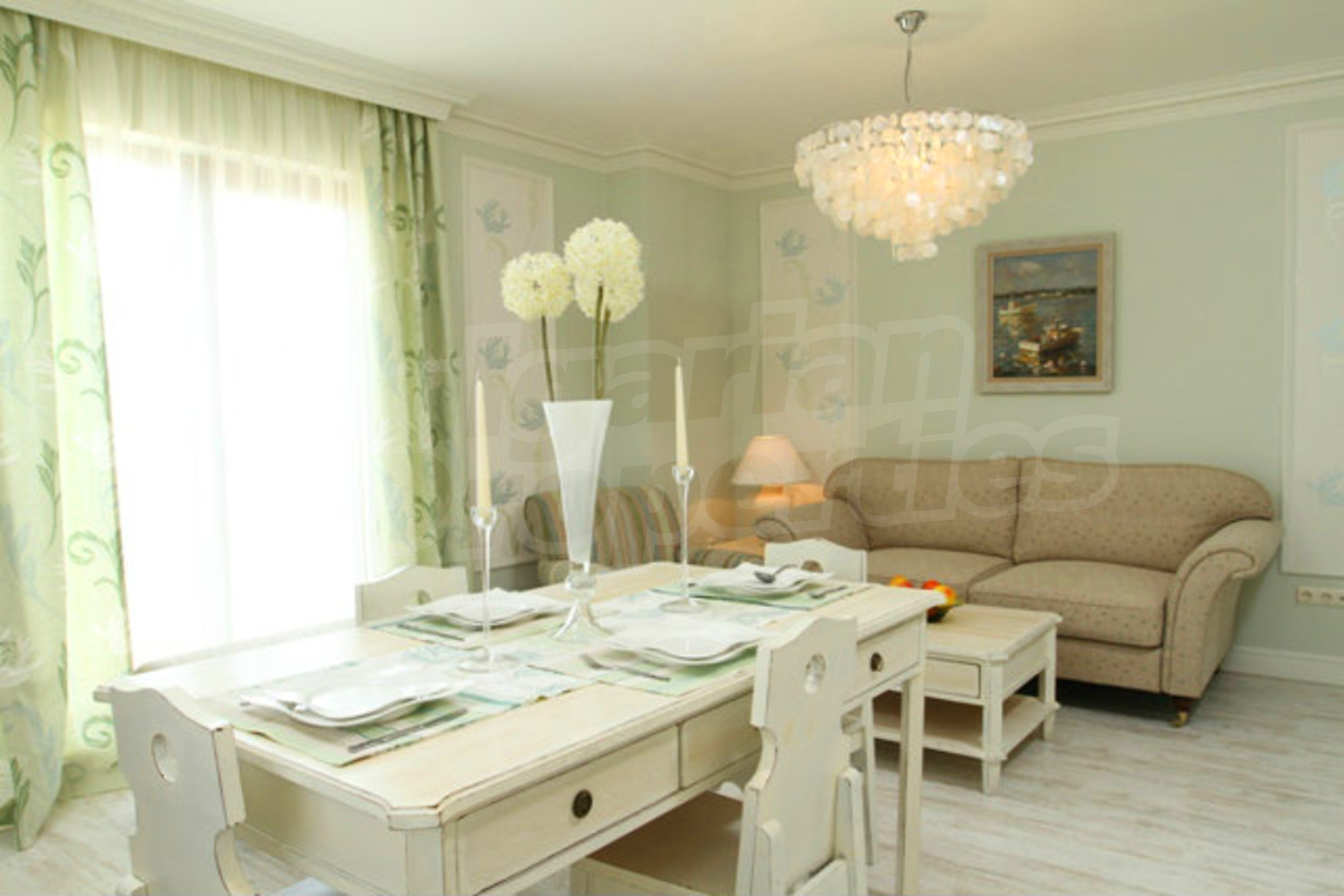 Gallery Picture 42