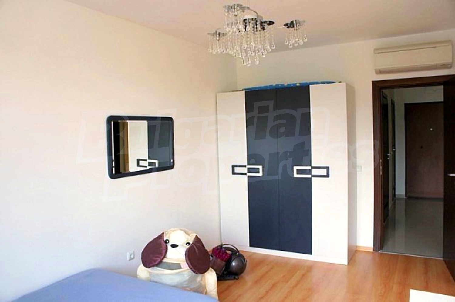 Gallery Picture 11