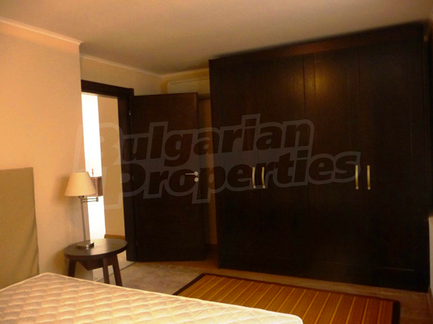 Gallery Picture 28