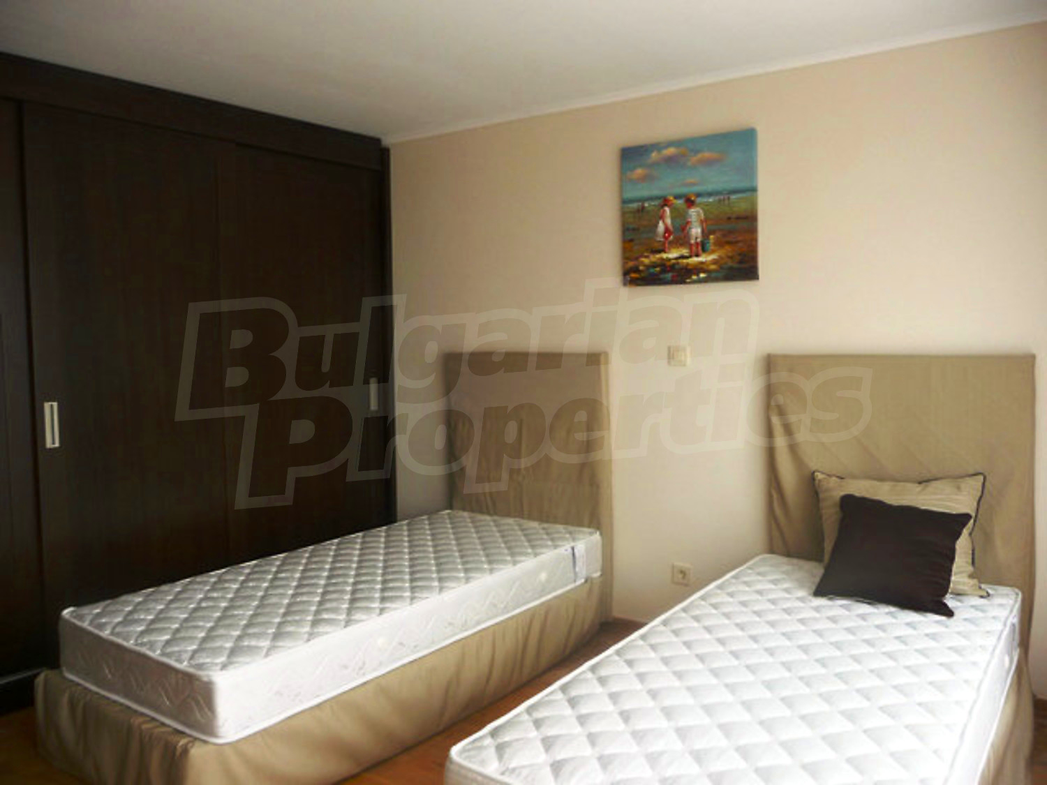 Gallery Picture 30