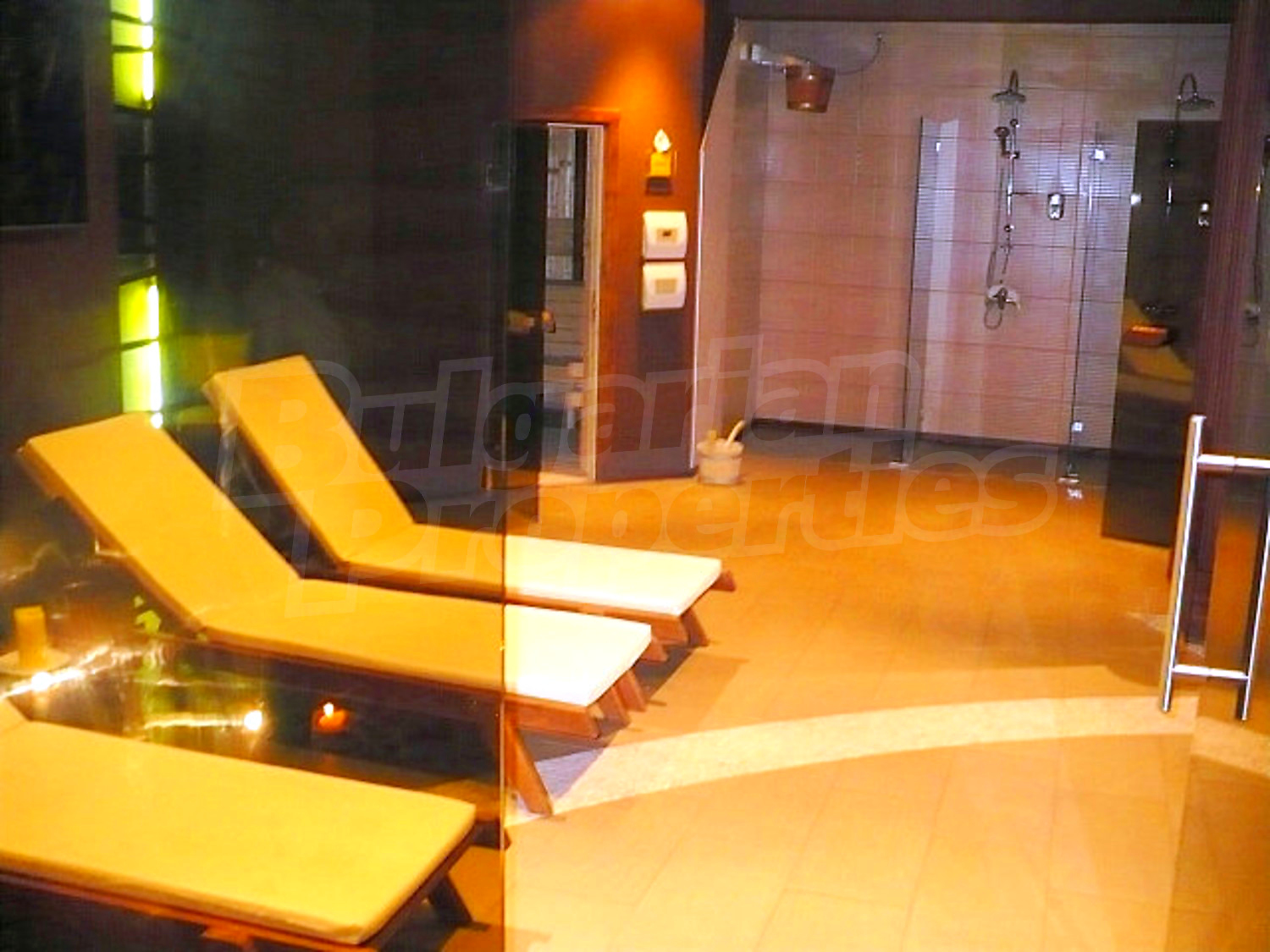 Gallery Picture 35